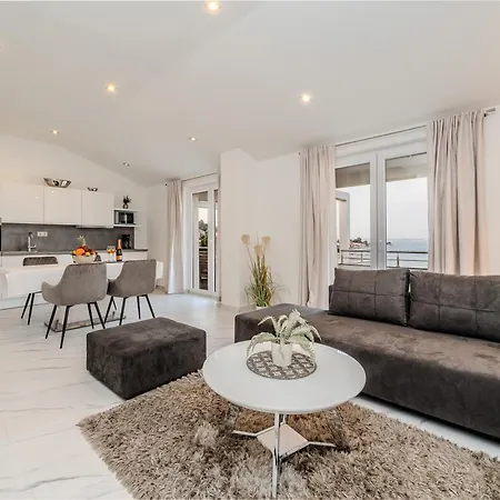 Very Good Life Apartment