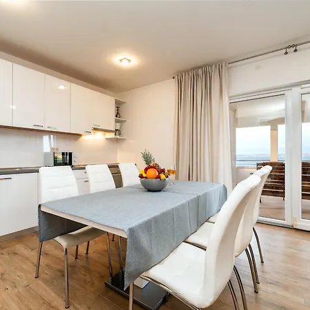 Very Good Life Apartment *