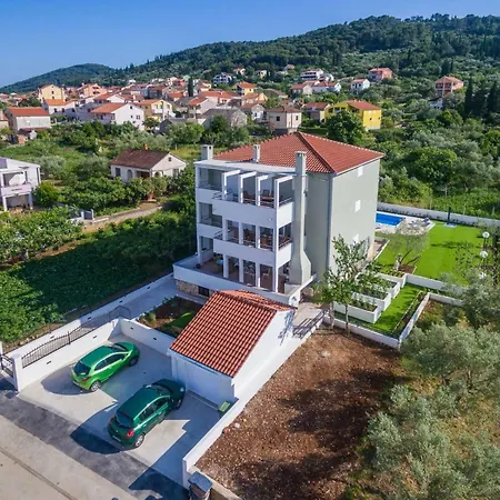 Very Good Life Apartment