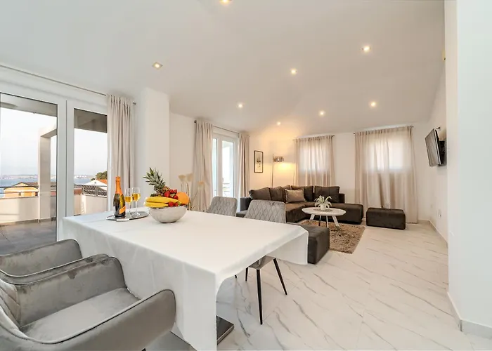 Very Good Life Апартаменты *