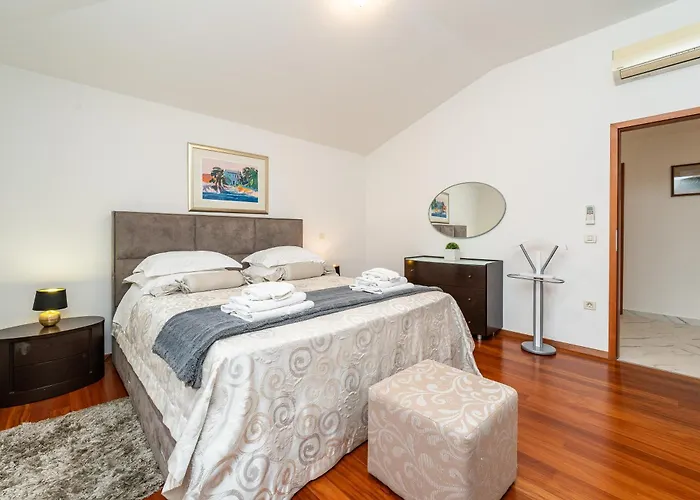 Very Good Life Преко