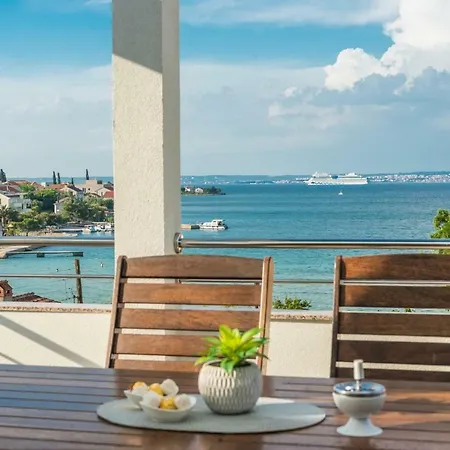 Very Good Life Preko