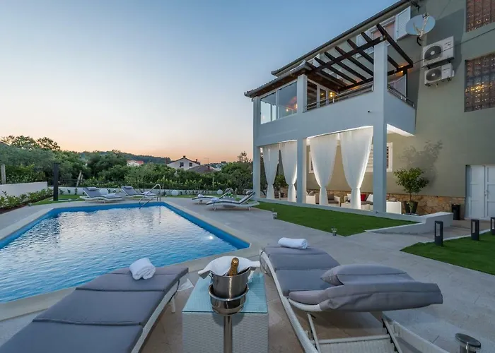 شقة Very Good Life