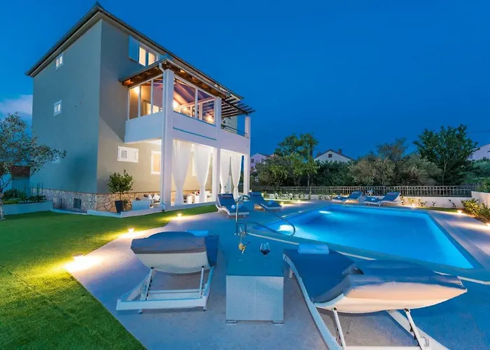 شقة Very Good Life *